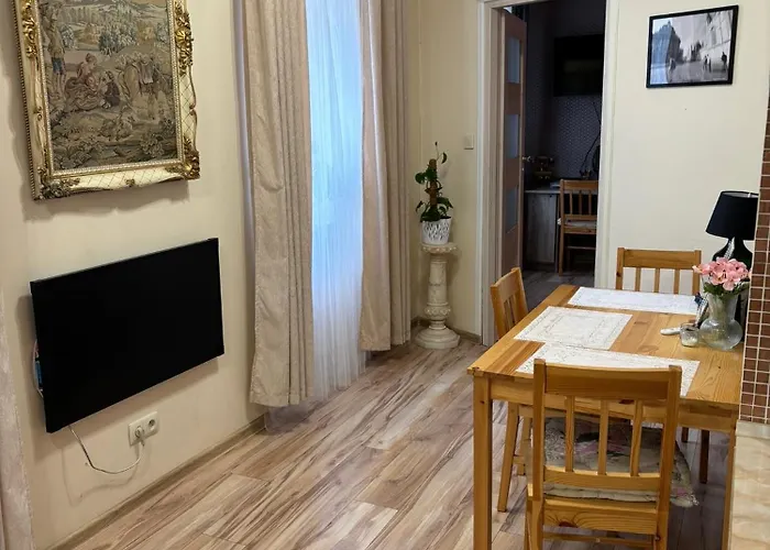 Obok Poczty Blisko Rynku